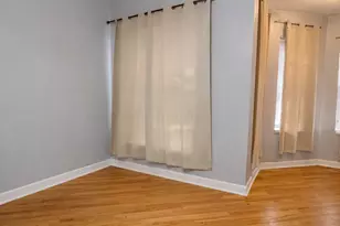 7628 S Essex Ave, Chicago, IL 60649 - Photo 13