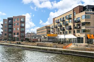 426 Lakeshore Ct, Saint Charles, IL 60174 - Photo 27