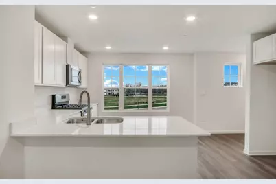 426 Lakeshore Court, Saint Charles, IL 60174 - Photo 3