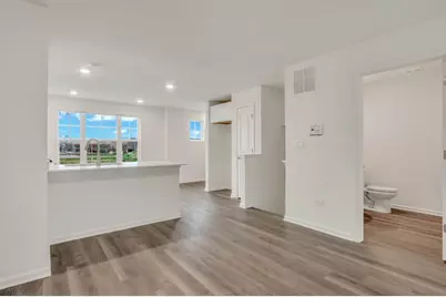 426 Lakeshore Court, Saint Charles, IL 60174 - Photo 7