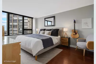 3930 N Pine Grove Avenue #1011, Chicago, IL 60613 - Photo 9