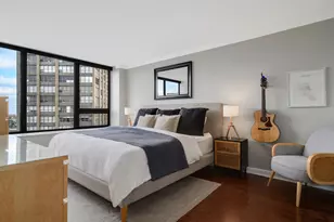 3930 N Pine Grove Ave, Chicago, IL 60613 - Photo 9