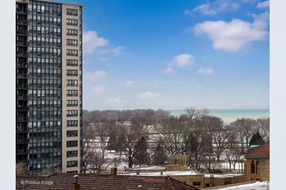 3930 N Pine Grove Avenue #1011, Chicago, IL 60613 - Photo 19