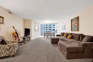 [Address not provided], Evanston, IL 60201 - Photo 13