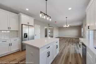 2261 Cryder Ct, Yorkville, IL 60560 - Photo 11