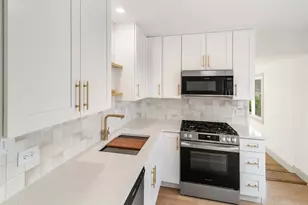 107 163rd St, Calumet City, IL 60409 - Photo 7