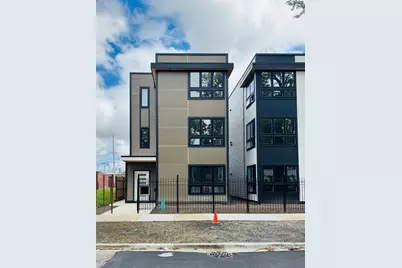 155 N La Crosse Avenue, Chicago, IL 60644 - Photo 1