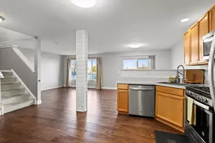 500 Prairie View Dr, Minooka, IL 60447 - Photo 5