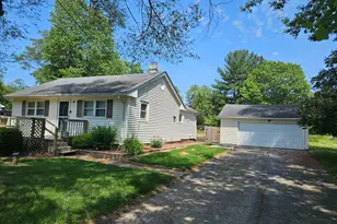 10N827 Hawthorne St, Elgin, IL 60123 - Photo 1