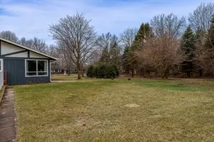 1369 Luanna Dr, Rockford, IL 61103 - Photo 11