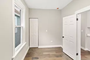 1009 8th St, Waukegan, IL 60085 - Photo 17