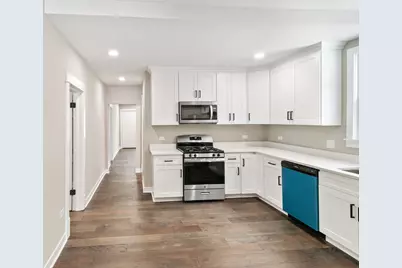 1009 8th Street, Waukegan, IL 60085 - Photo 11