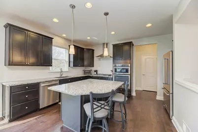 8288 Mulberry Drive, Woodridge, IL 60517 - Photo 3