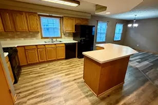 440 S Peace Rd, Sycamore, IL 60178 - Photo 5