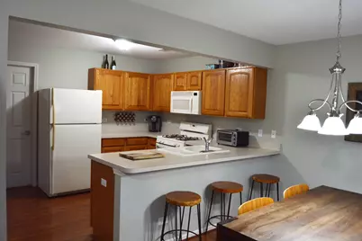 225 W Washington Street, Oswego, IL 60543 - Photo 9