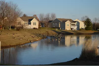 225 W Washington Street, Oswego, IL 60543 - Photo 17