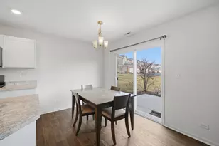 1145 Amber Dr, Cary, IL 60013 - Photo 9