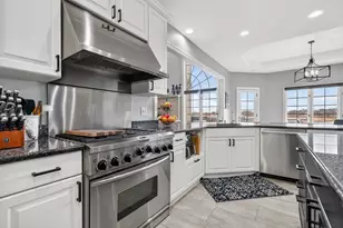 2804 Ninovan Ln, Minooka, IL 60447 - Photo 25