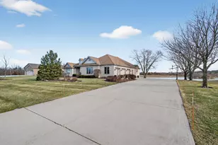 2804 Ninovan Ln, Minooka, IL 60447 - Photo 5