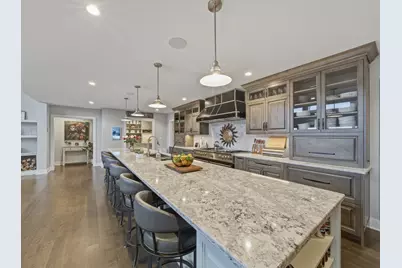 2323 W Fairview Avenue, Johnsburg, IL 60051 - Photo 11