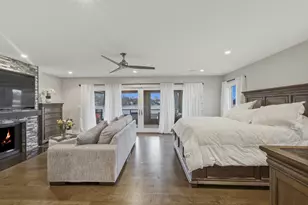 2323 W Fairview Ave, Johnsburg, IL 60051 - Photo 21