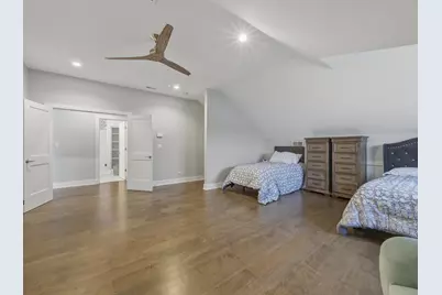 2323 W Fairview Avenue, Johnsburg, IL 60051 - Photo 39