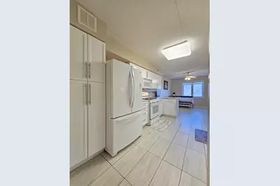 6815 N Milwaukee Avenue #210, Niles, IL 60714 - Photo 15