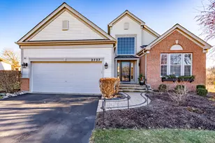 2737 Winton Ct, Dundee, IL 60118 - Photo 1