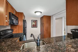 [Address not provided], Oak Park, IL 60302 - Photo 9