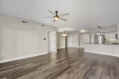1 S Lincoln Avenue #206, Lombard, IL 60148 - Photo 5