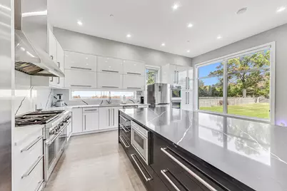 1331 Pfingsten Road, Northbrook, IL 60062 - Photo 13