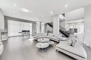 1331 Pfingsten Rd, Northbrook, IL 60062 - Photo 9