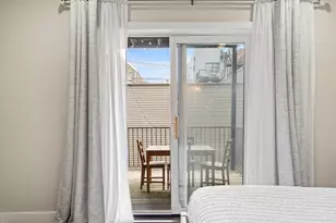 1511 W Walton St, Chicago, IL 60642 - Photo 13