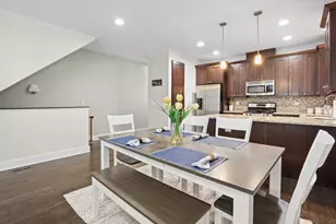 1511 W Walton St, Chicago, IL 60642 - Photo 5