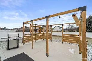 301 Andrew Dr, Yorkville, IL 60560 - Photo 21