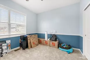 301 Andrew Dr, Yorkville, IL 60560 - Photo 11