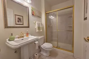 1025 Rosewood Dr, Carpentersville, IL 60110 - Photo 9