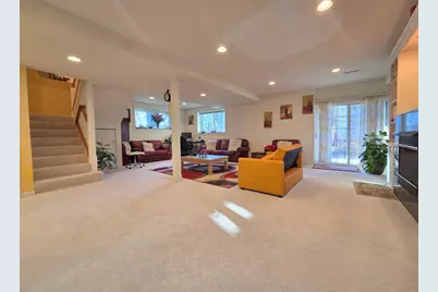 1025 Rosewood Drive #B, Carpentersville, IL 60110 - Photo 7