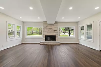 6N362 Riverside Drive, Saint Charles, IL 60174 - Photo 7