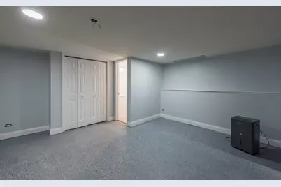 308 W Greenwood Avenue, Waukegan, IL 60087 - Photo 19