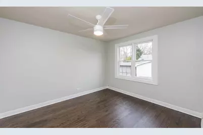 308 W Greenwood Avenue, Waukegan, IL 60087 - Photo 17