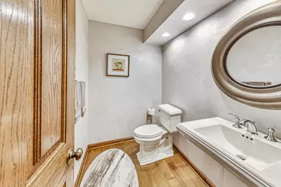 [Address not provided], Lincolnwood, IL 60712 - Photo 17