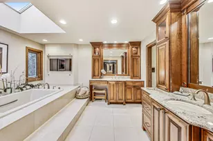 [Address not provided], Lincolnwood, IL 60712 - Photo 9