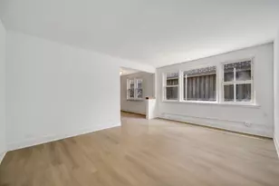 5516 W Higgins Ave, Chicago, IL 60630 - Photo 9