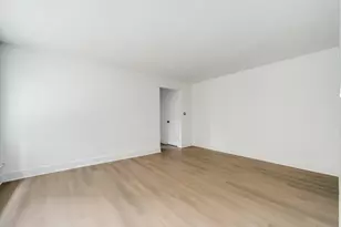 5516 W Higgins Ave, Chicago, IL 60630 - Photo 11