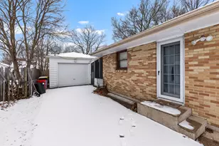 2404 Glenwood Ave, Rockford, IL 61103 - Photo 15