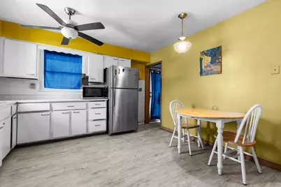 2404 Glenwood Avenue, Rockford, IL 61103 - Photo 5