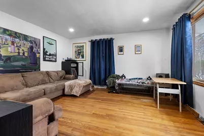 2404 Glenwood Avenue, Rockford, IL 61103 - Photo 3