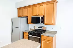3174 Bromley Ln, Aurora, IL 60502 - Photo 5