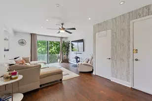 1640 W Sherwin Ave, Chicago, IL 60626 - Photo 3